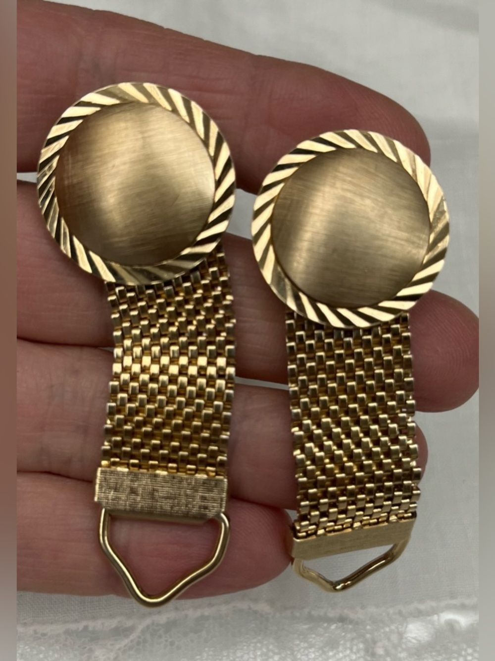 Vintage Gold Tone Wraparound Mesh Cufflinks - Mid Century Modern 1960s